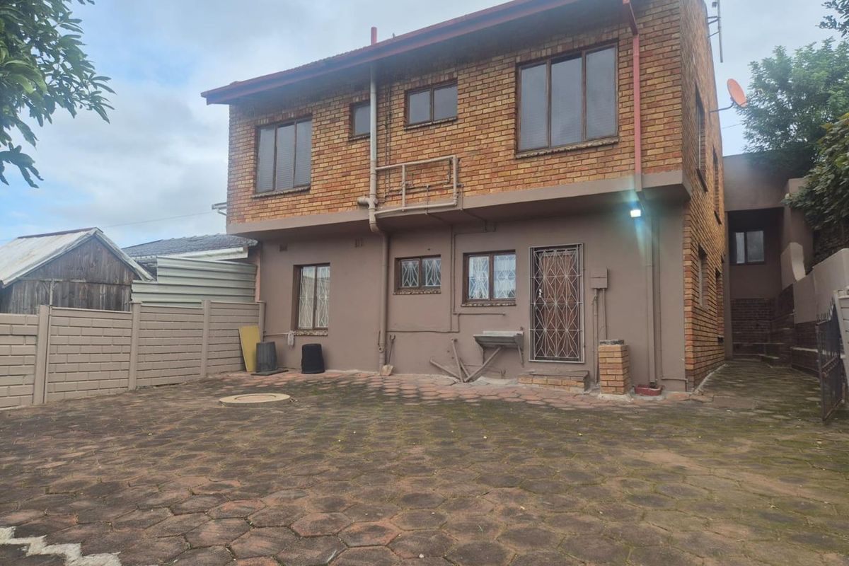 Secure, Spacious & Pet-Friendly 5-Bedroom Home in Havenside – R950,000 - Photo 2