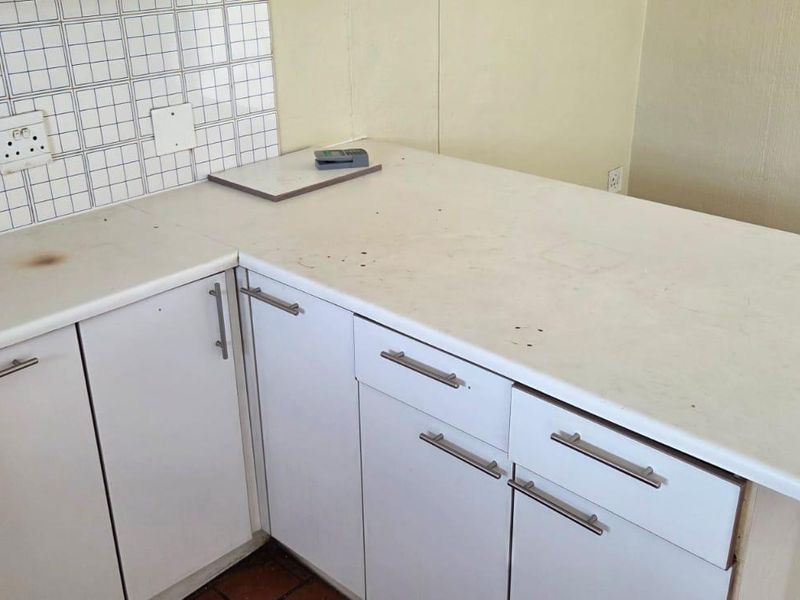 ONE BEDROOM - Photo 3