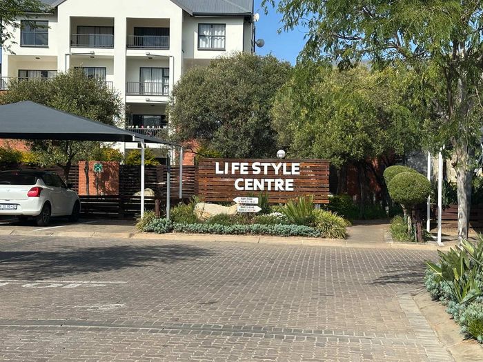Property #2502310, Apartment Rental Monthly in Greenstone Hill