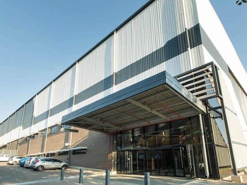 8 124m2 Waterfall Midrand Warehouse To Let - Photo 5