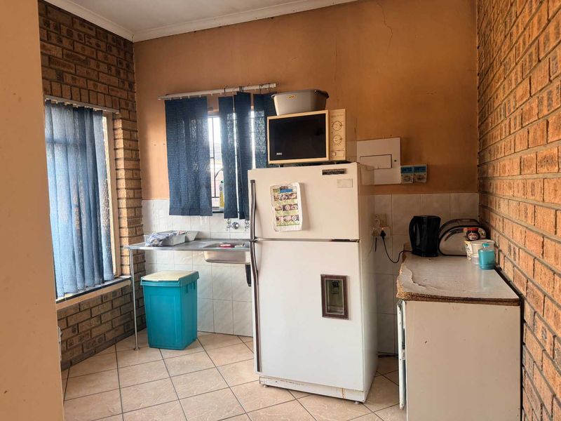 Established Industrial Property with Optional 30-Year-Old Business Opportunity - Photo 7