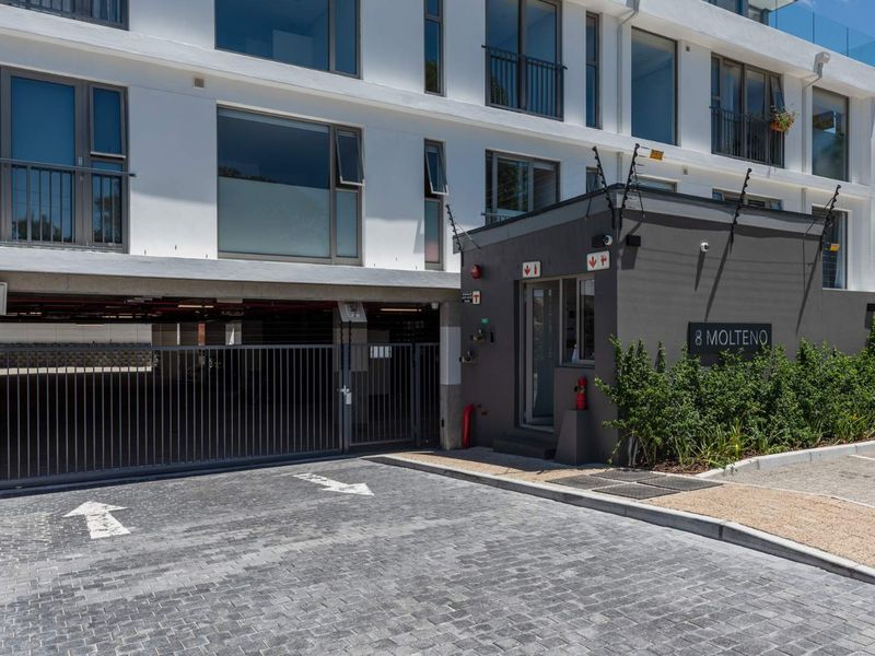 Modern Studio Apartment in Prestigious Claremont Upper - Photo 2