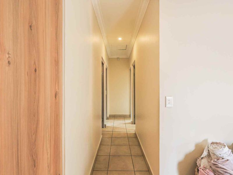Meticulously Neat Maintained Townhouse - Photo 10