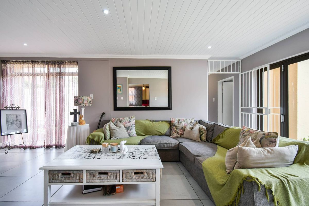 FULLTITLE SECURE ESTATE - Photo 5