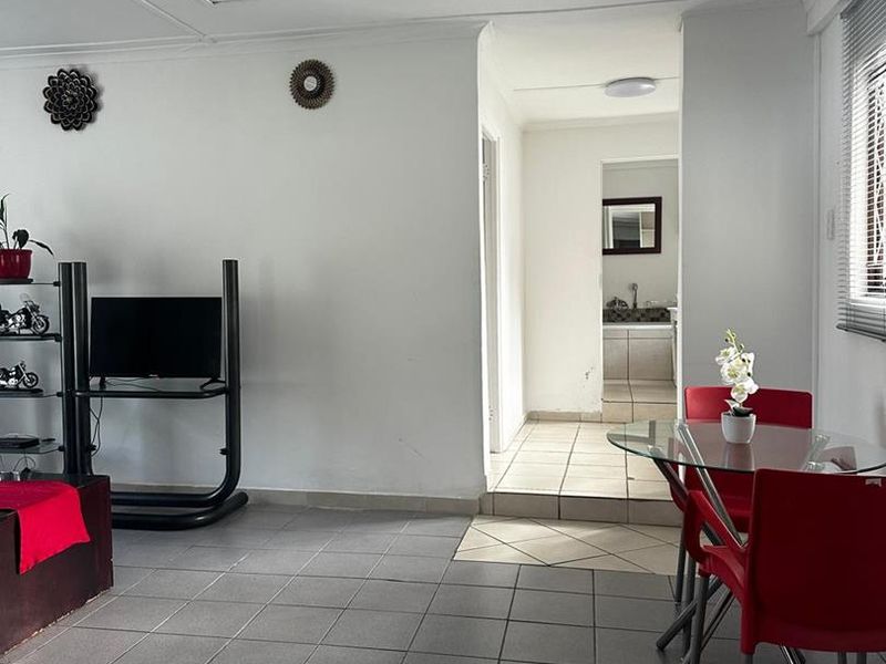 Comfortable One-Bedroom Cottage to Rent in Meer En See - Photo 5