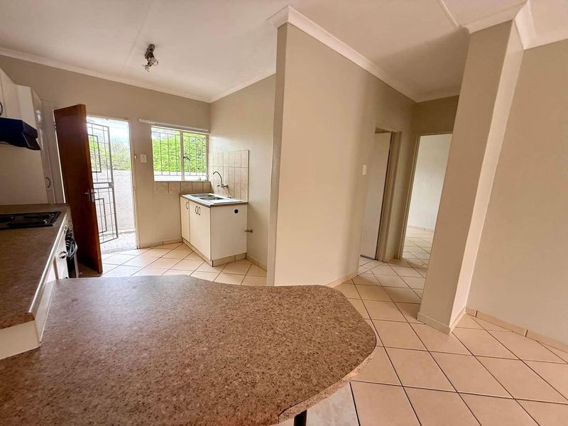 2 Bedroom Townhouse For Sale in Pionierspark Ext 1 - Photo 6