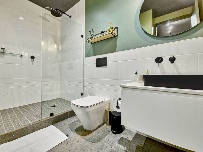 Fully Furnished Chic City Pad - Photo 10