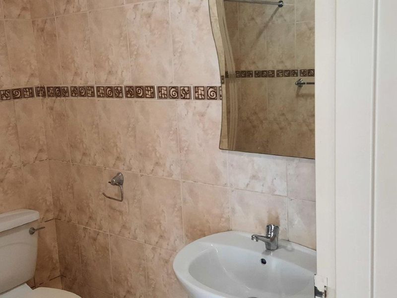 **Student Accommodation in Prime Location** - Photo 6