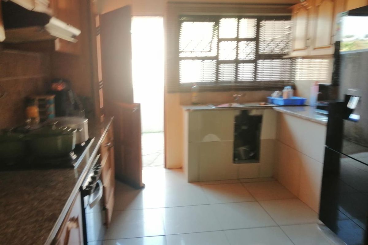 For Sale: 3-Bedroom Home in Umlazi AA - Photo 4