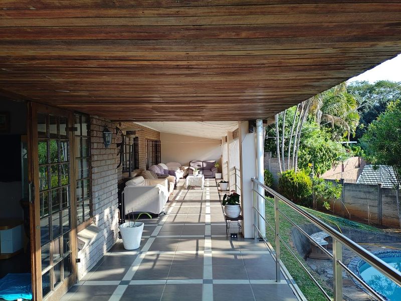 Level property for sale in Glen Hills - Photo 3