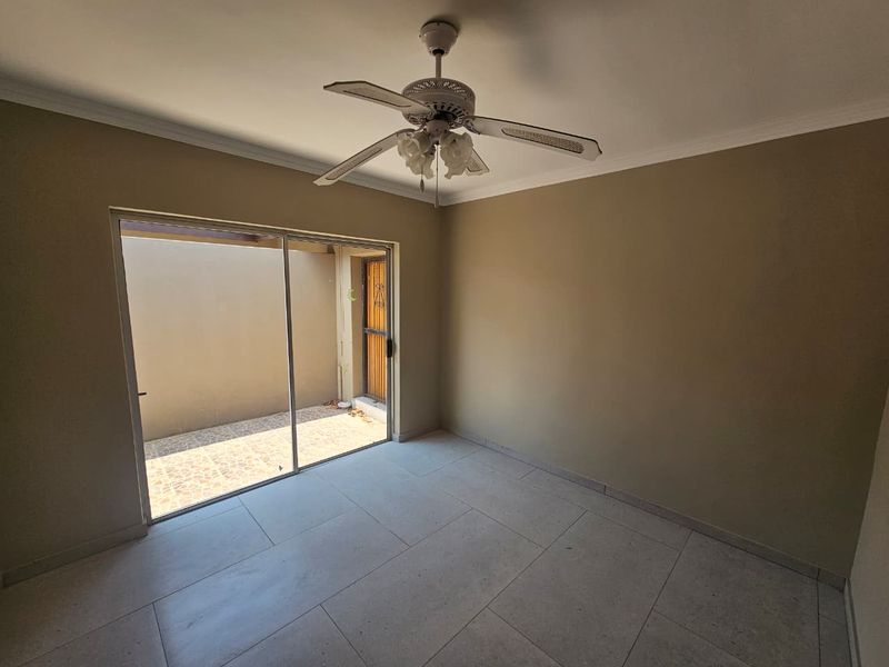 Modern 3-Bedroom Rental in Birdswood - Photo 4