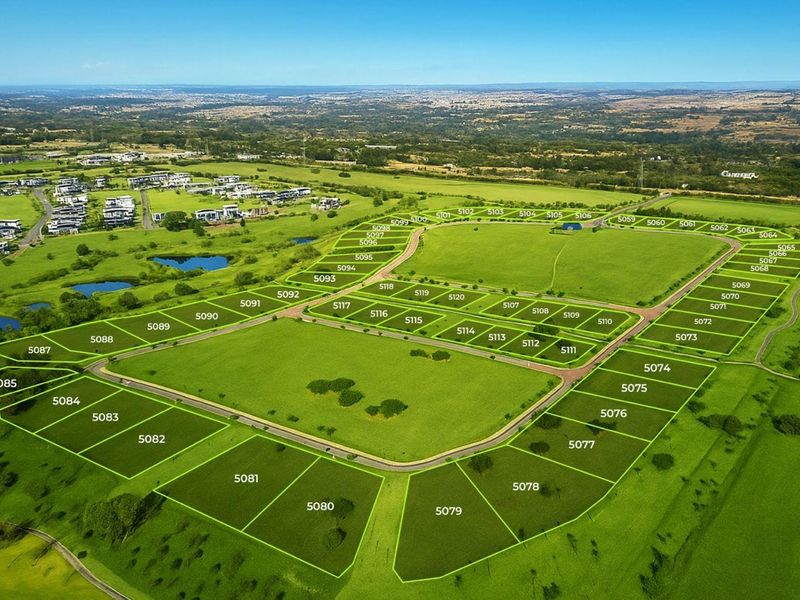 Elevated Luxury: Golf Course Stand with Panoramic Views of the Steyn City - Photo 2