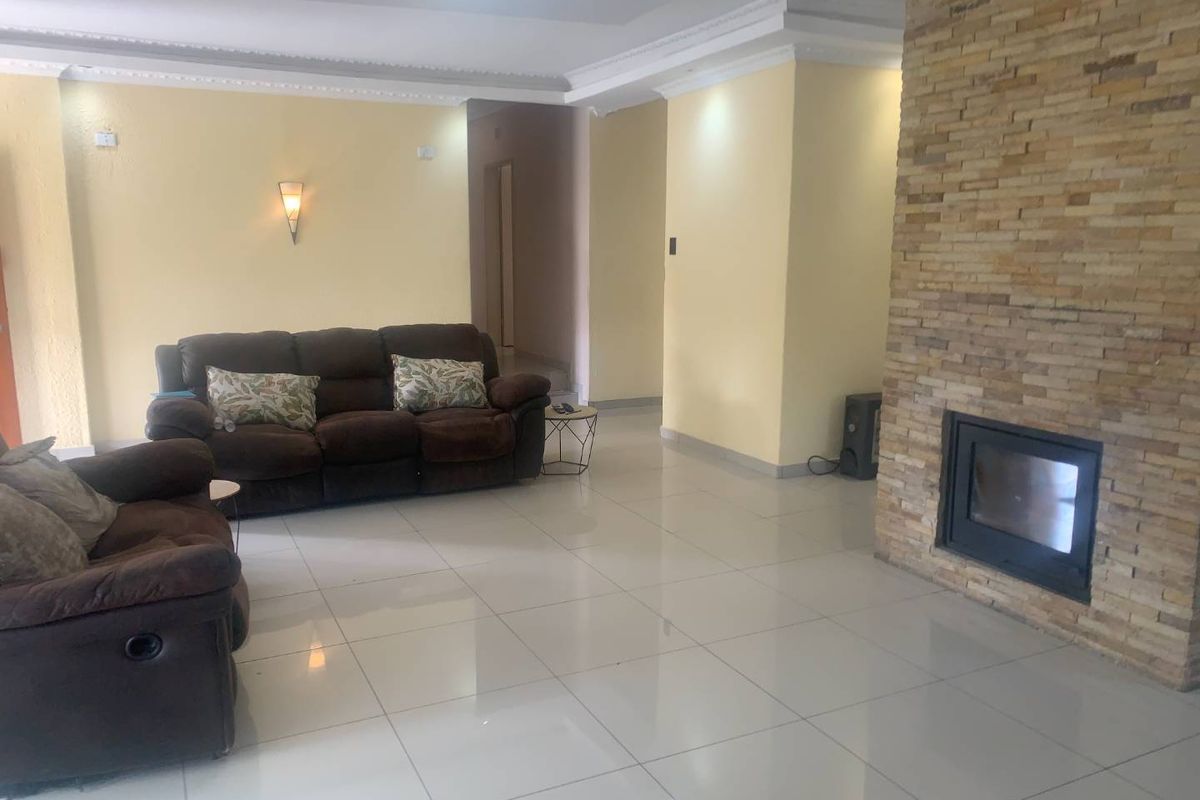 Executive Living. Prestige Address. Exceptional Investment. - Photo 2