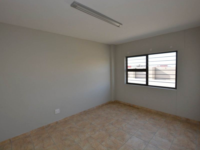 Light Industrial Area, Walvis Bay:  Warhouses for Sale - Photo 6
