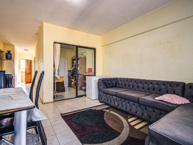 STUNNING 6TH FLOOR UNIT WITH CRICKET CLUB VIEWS! - Photo 7