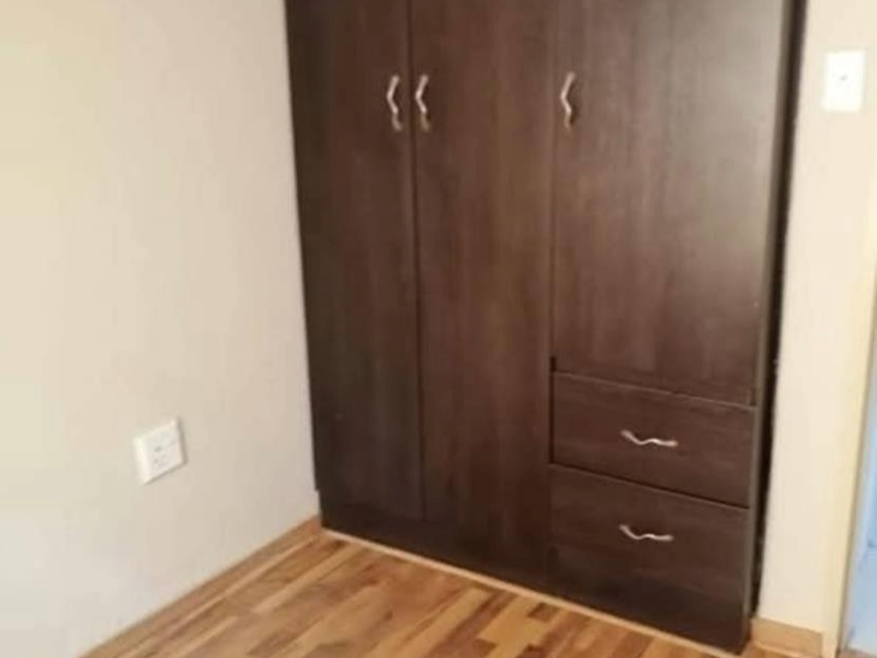 2 bedrooms house to rent in Soshanguve VV - Photo 7