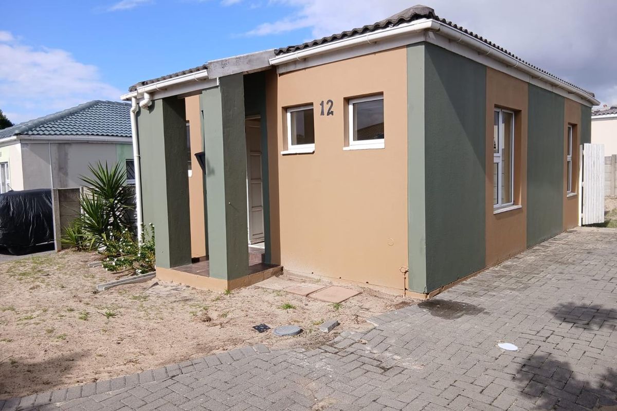 Stunning Modern 2 Bedroom Property for Rent in Belladonna Estate, Blue Downs - Photo 3