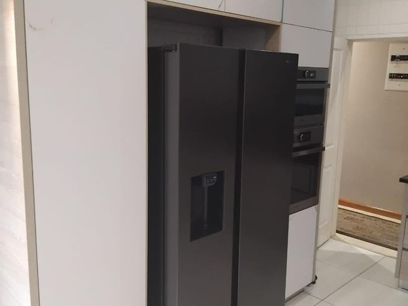 very morden house - Photo 6