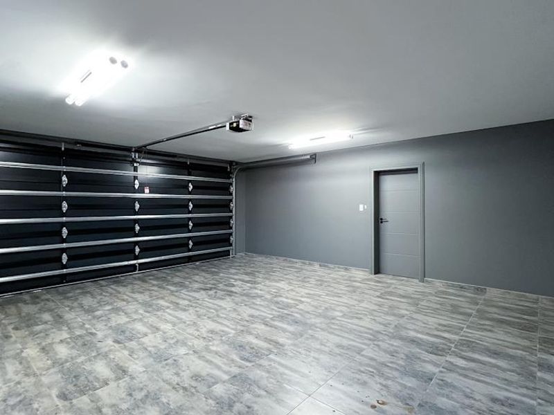 Modern Automated Mansion in Midstream Heights – Where Cutting-Edge Technology Meets Timeless Luxury - Photo 7