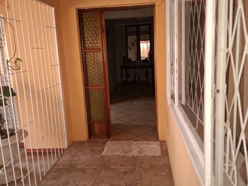 Family spacious home for sale - Photo 3