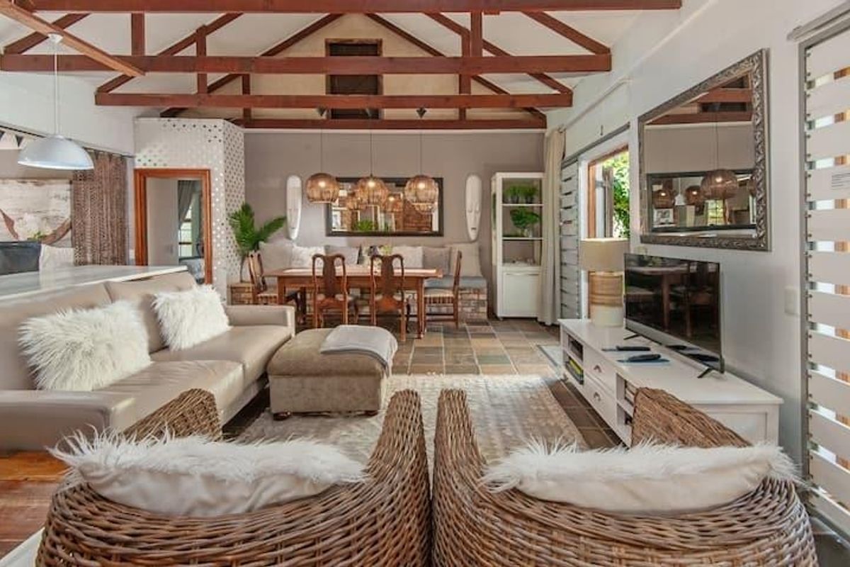 Modern Furnished Rental in Coastal Hermanus Central - Photo 2