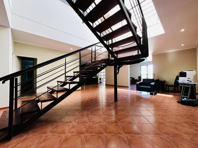 4 Bedroom House For Sale in Ludwigsdorf - Photo 7