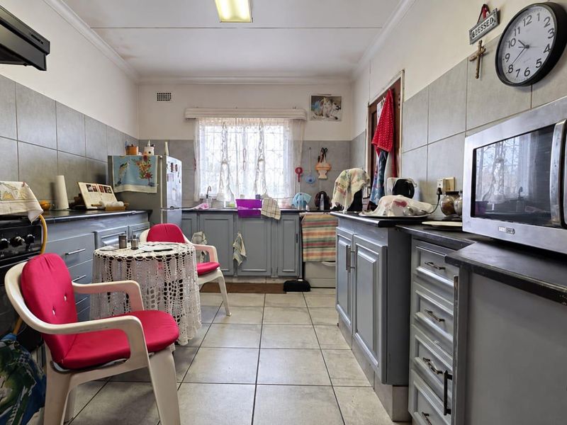 4 bedroom house for sale in Verwoerdpark - Photo 10