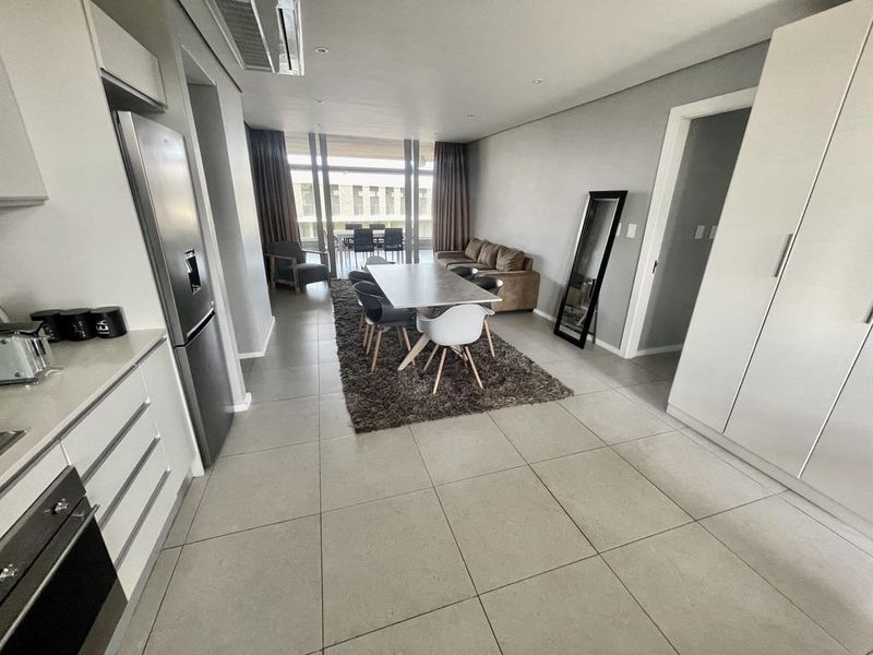 Hendra - Luxury 3 Bed, 3 Bath Apartment with Sea Views & Large Balcony - Photo 2