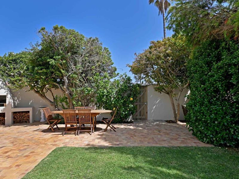 Stylish Lakeside Retreat – Beautifully Renovated, Pet-Friendly & Move-In Ready - Photo 6