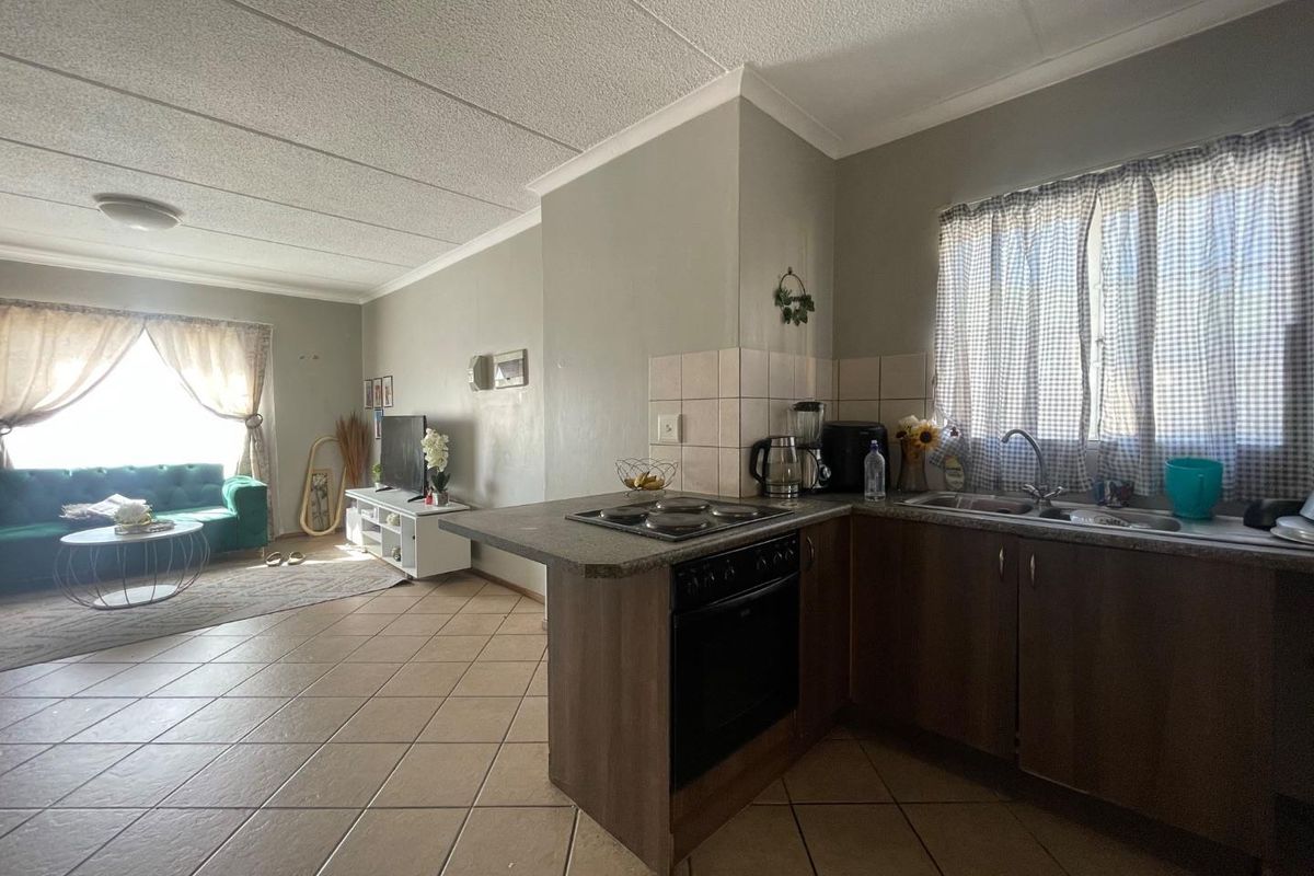 1st Floor Bargain - Photo 3