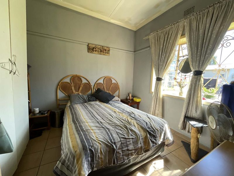 Family Home With 1 Bedroom Garden Cottage - Photo 6