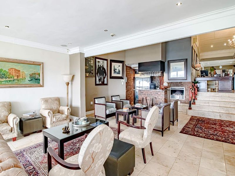 Guesthouse in Groenkloof offering amazing views - Photo 9