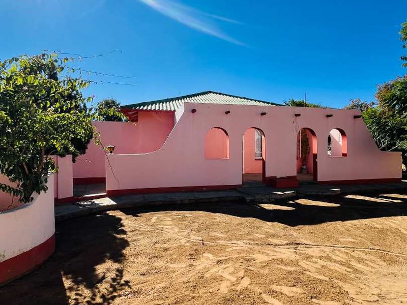 FOR SALE | Business Rezoned Freestanding House – Eros, Windhoek - Photo 2