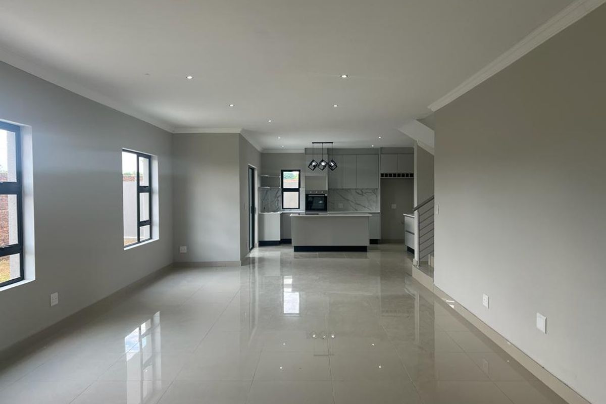 Elegant 4-Bedroom Home in Zambezi Manor Estate - Photo 2