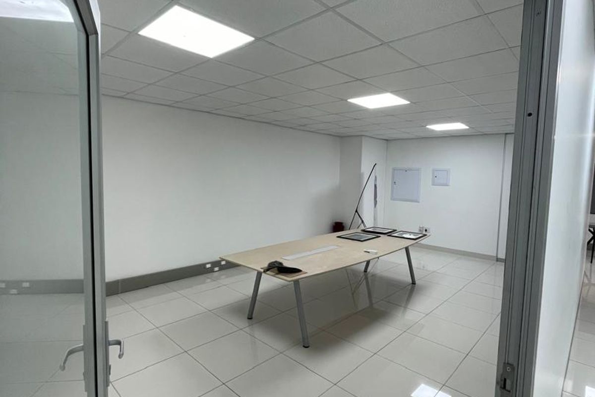 **Prime Office Space Available for Lease** - Photo 4