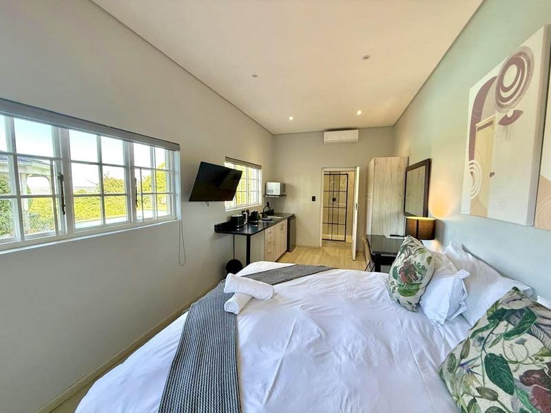 Beautiful Bed and Breakfast / Airbnb for Sale in a Prime Location - Photo 9