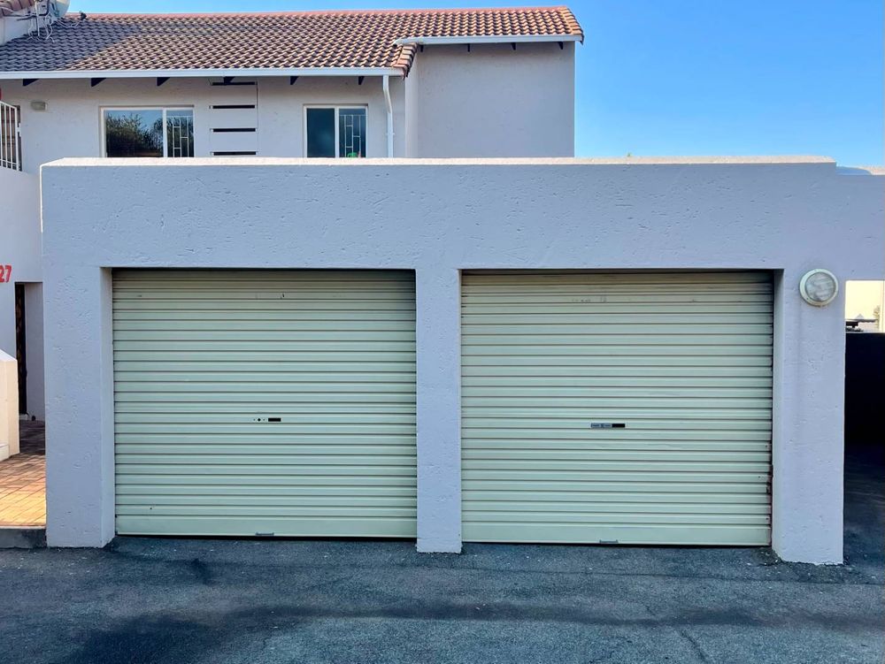 Double Garage 