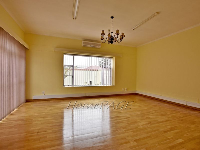 Central, Swakopmund:  Home Zoned GENERAL RESIDENTIAL with OFFICE USE is for Sale - Photo 10