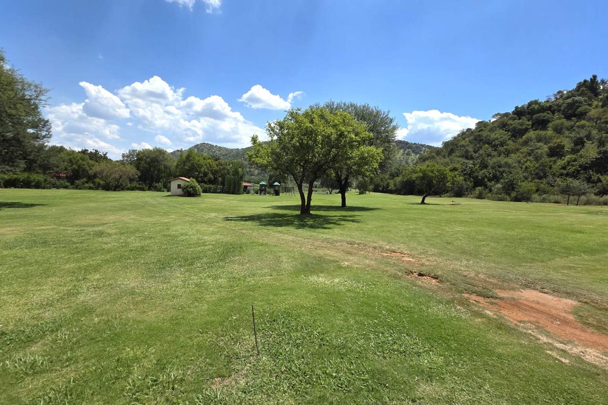 Vacant Stand in Estate d Afrique - Photo 2