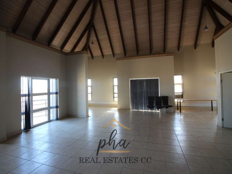 Warehouse with offices for sale - Swakopmund (Industrial) - Photo 8