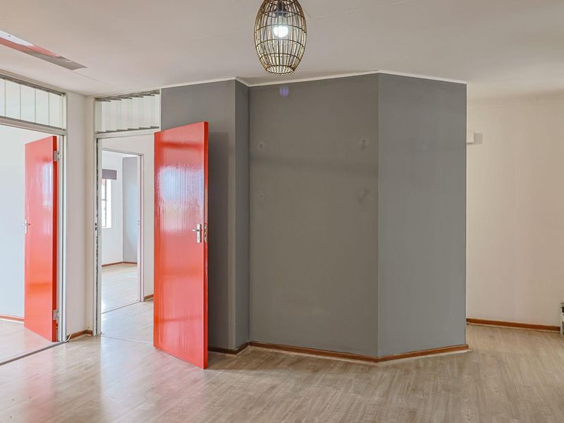 Prime 104m2 Office Suite in 14th Avenue Centre, Fairland For Sale or to Rent - Photo 3