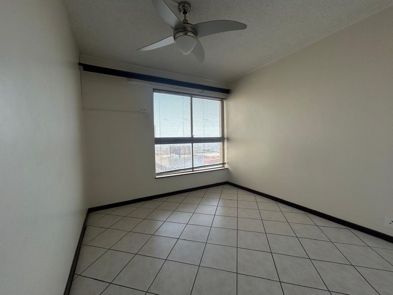 SOLE & EXCLUSIVE | Harbour View Apartment on Victoria Embankment - Photo 10