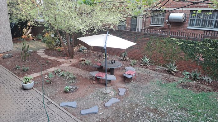 Property #2415155, Apartment For Sale in Lyttelton Manor