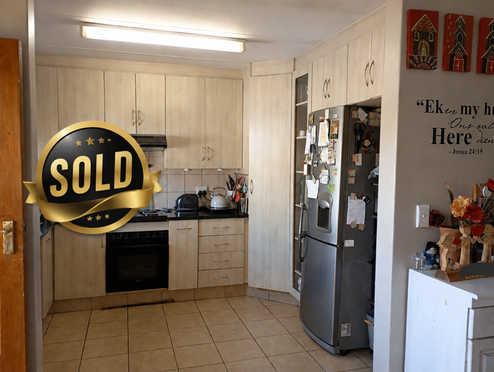 Property #2497108, Townhouse Sold in Annlin