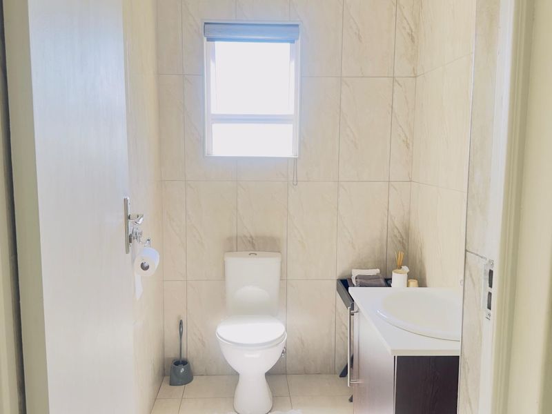 Modern Double-Storey Townhouse For Sale in Blue Valley Security Estate - Photo 8