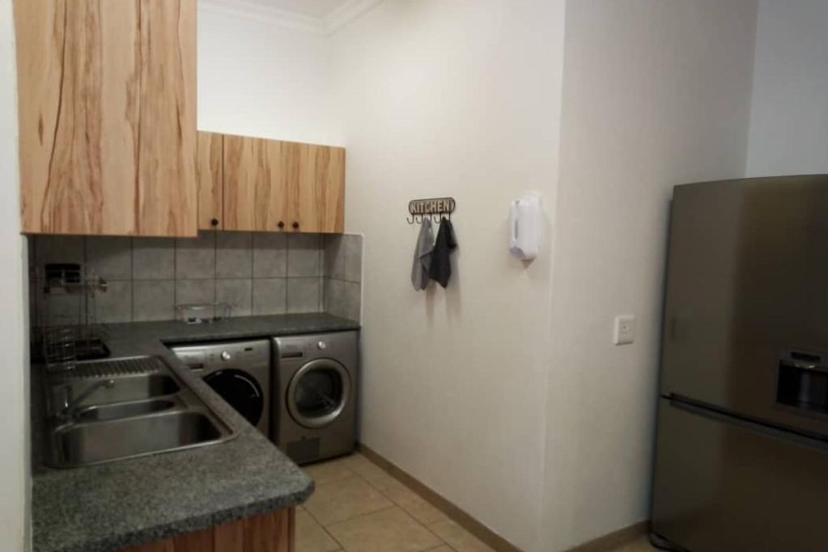 MODERN HOUSE FOR SALE- LANGSTRAND WALVISBAY - Photo 5