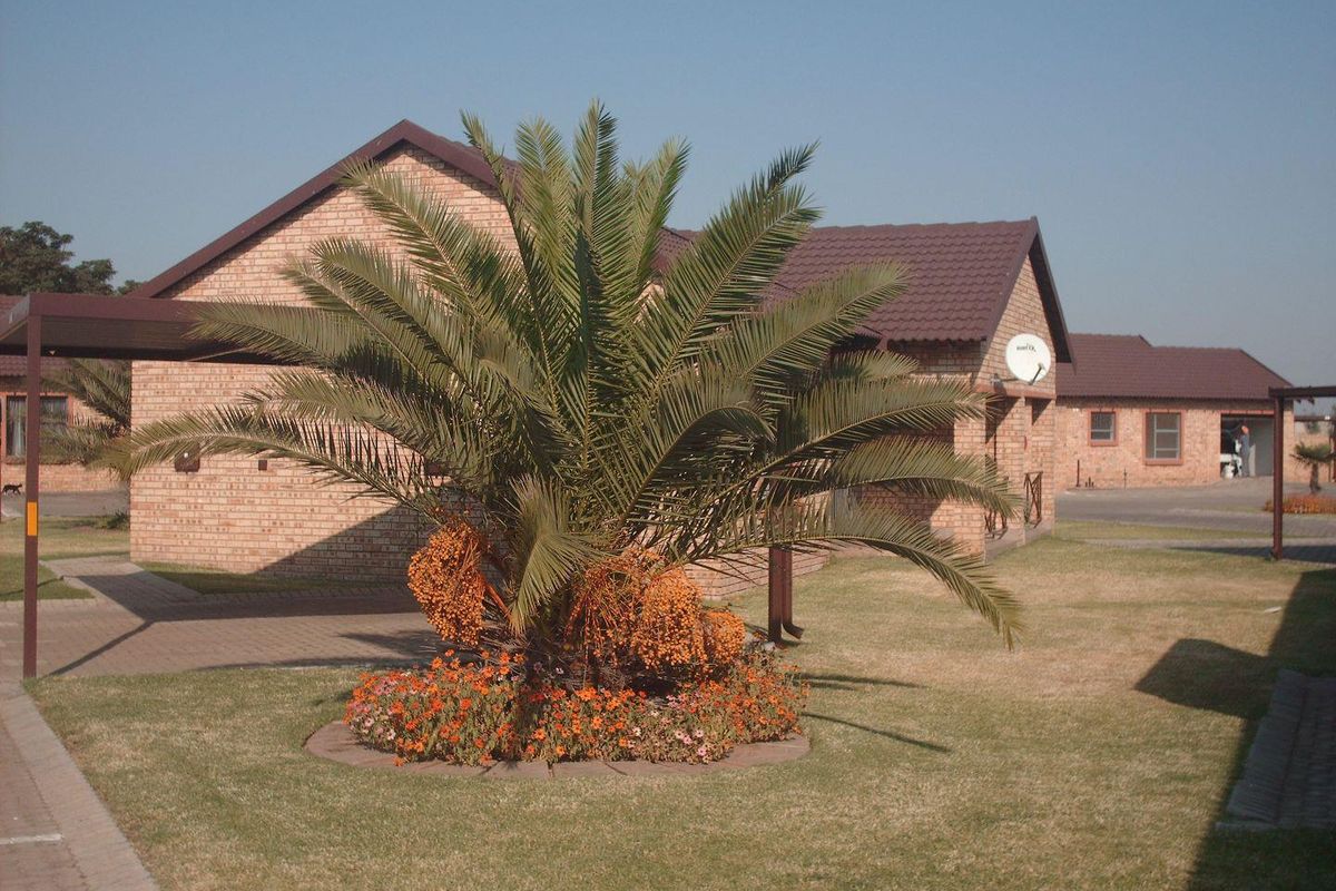 Two Bedroom Townhouse Riversdale Meyerton. - Photo 5