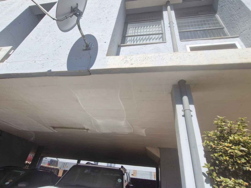 ON-SITE COMMERCIAL PROPERTY AUCTION – COMMERCIAL PROPERTY - ZONED BUSINESS 1 – PRETORIA NORTH - Photo 3