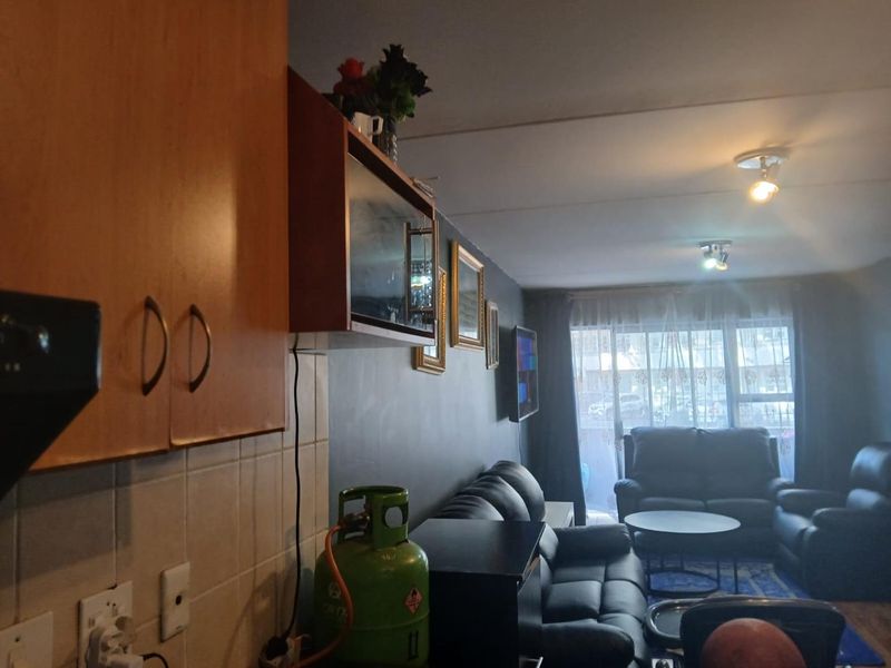 2 Bedroom Apartment for sale in Bellville - Photo 9