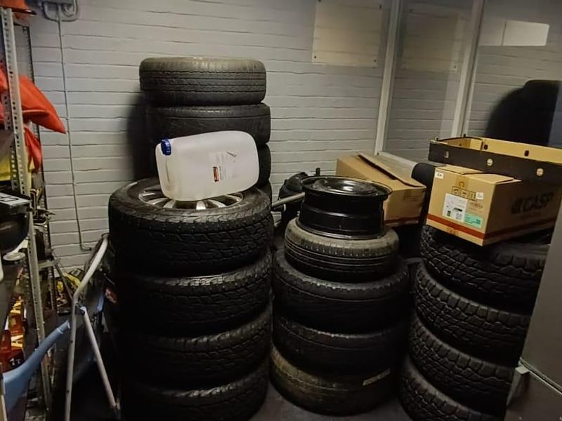 **Prime Commercial Property To Rent in Parow: Ideal for a Car Dealership** - Photo 8